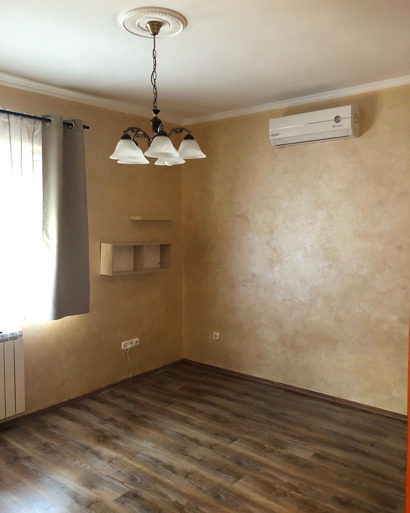 szolíd hálószoba fal, Pilisszentlászló