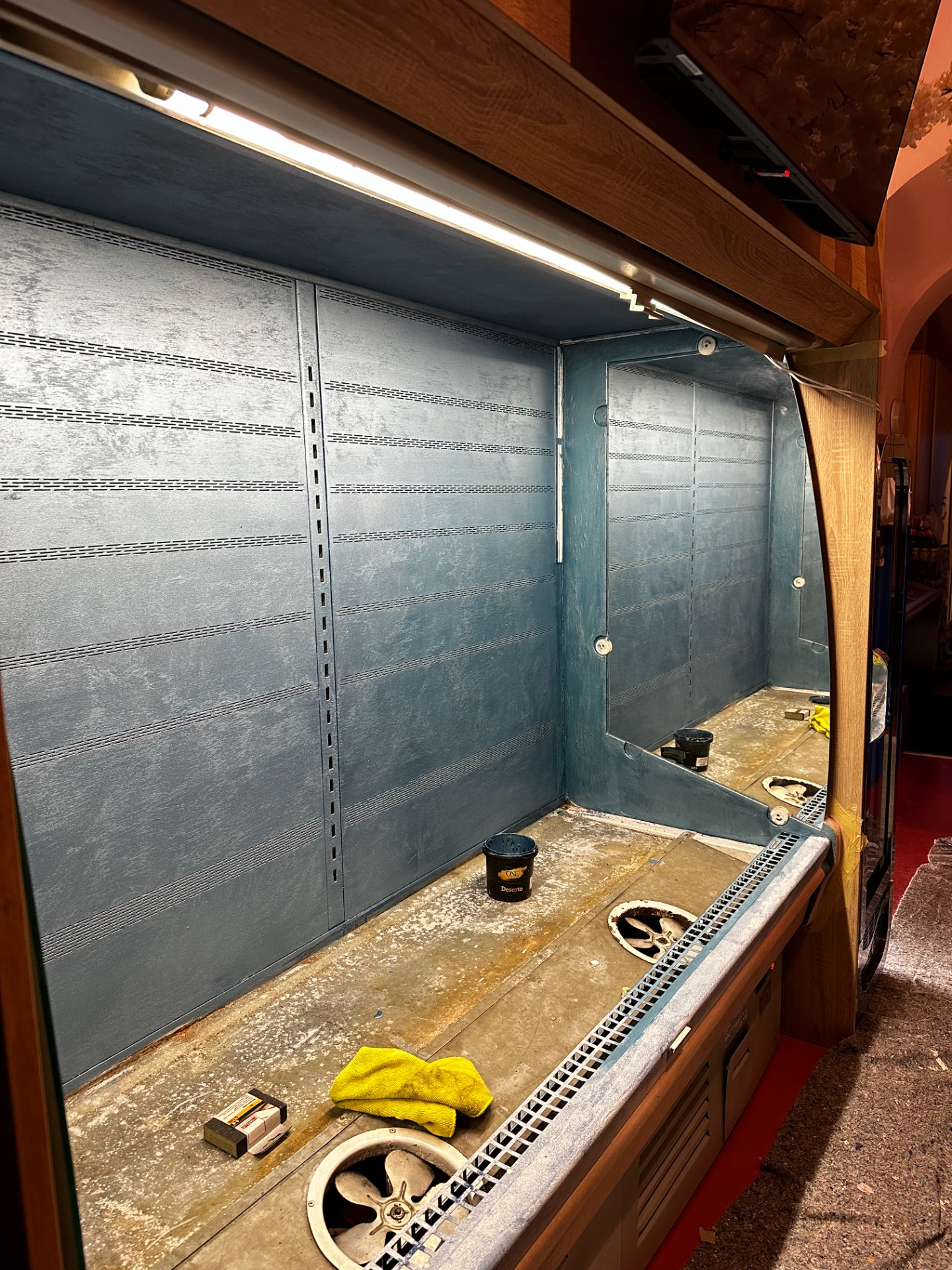 Bacha Sushi, Hűtőpult, Sopron