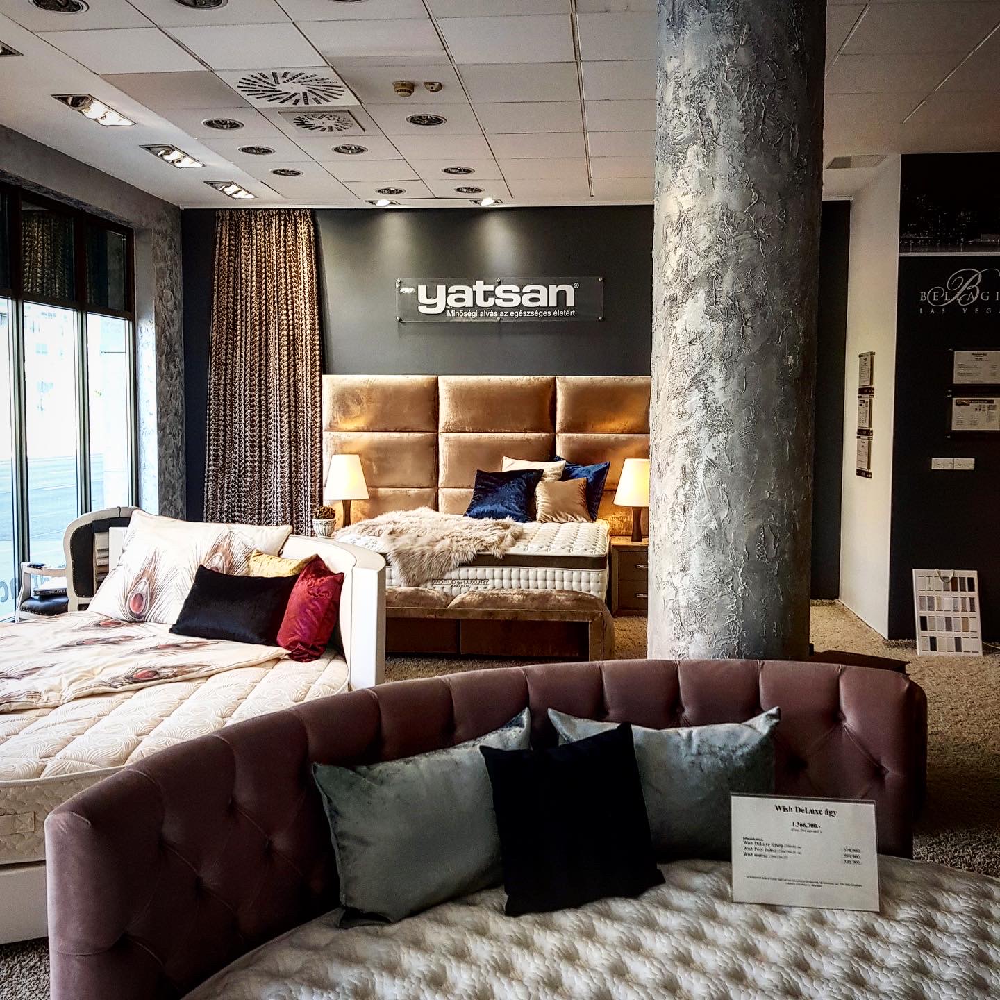 Robosztus sziklahatású oszlop, Budapest 